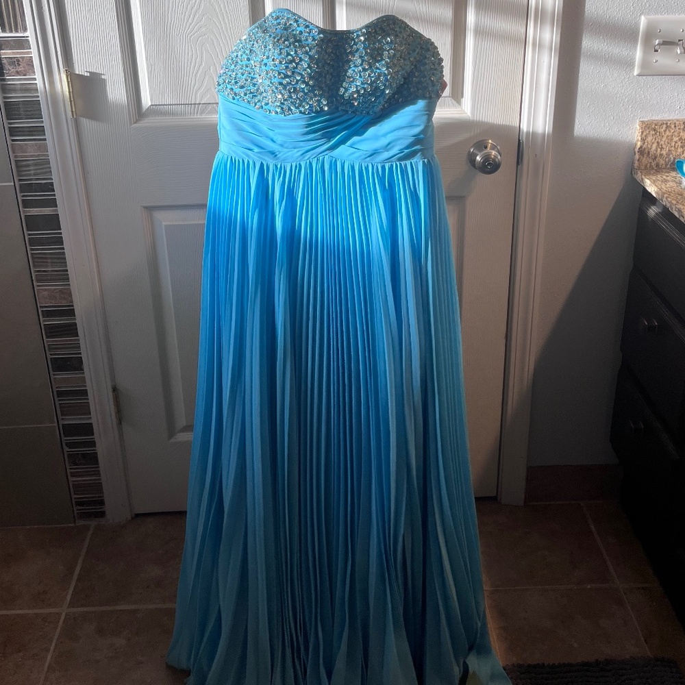 Blue Strapless Prom Dress